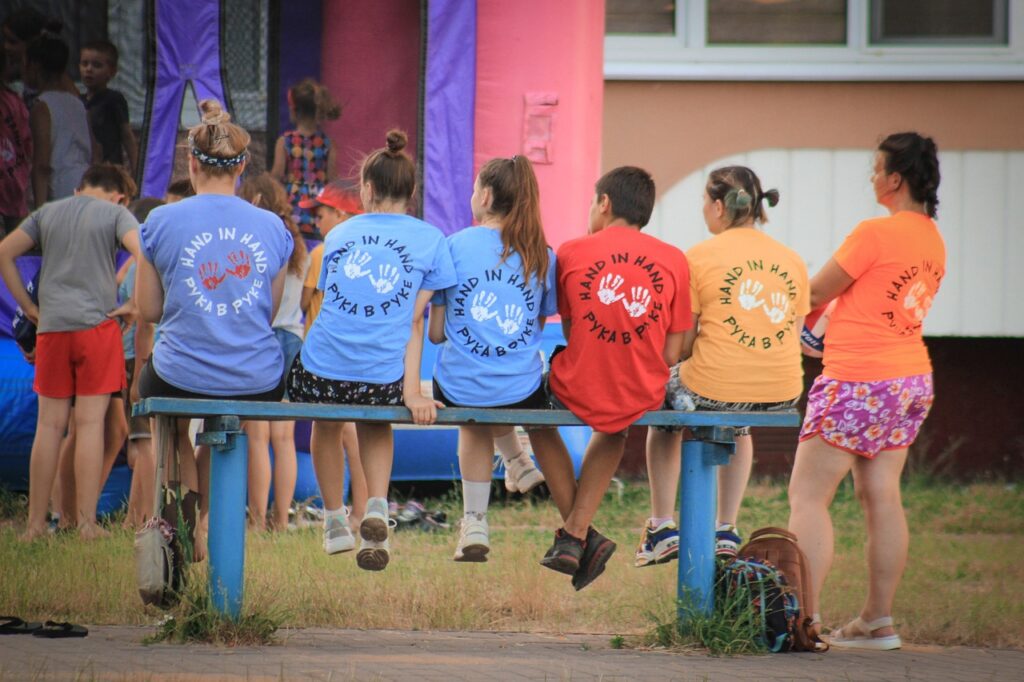 team, group, friends, bench, hand in hand, non-profit, non-profit, non-profit, non-profit, non-profit, non-profit